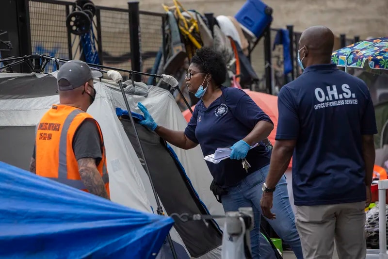 Philadelphia homeless population’s possessions discarded 