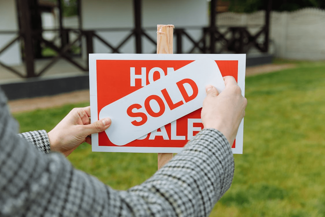 Increasing percentage of investors worsen home-buying crisis 
